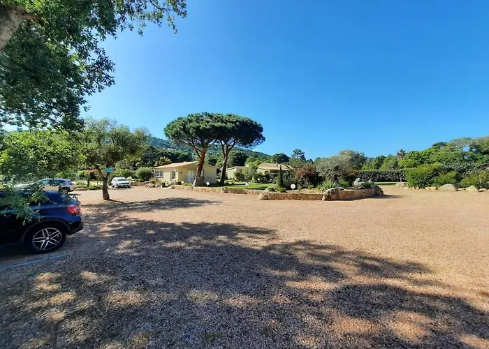 招待所 Les Jardins De Santa Giulia - Charmante Dhte 3*