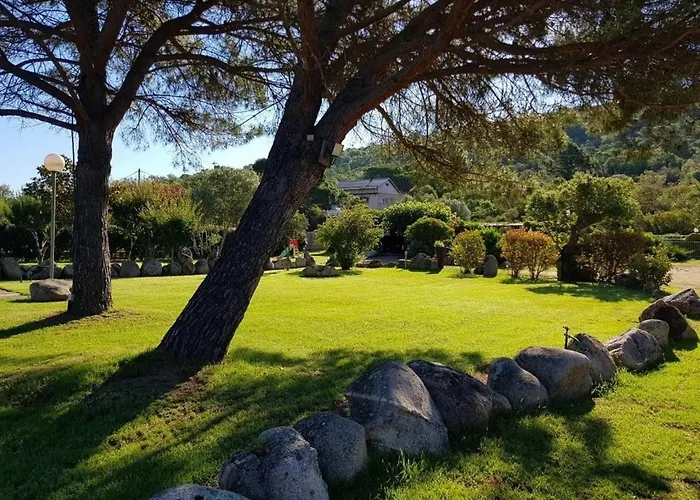 Vendégház Les Jardins De Santa Giulia - Charmante Dhte 3*